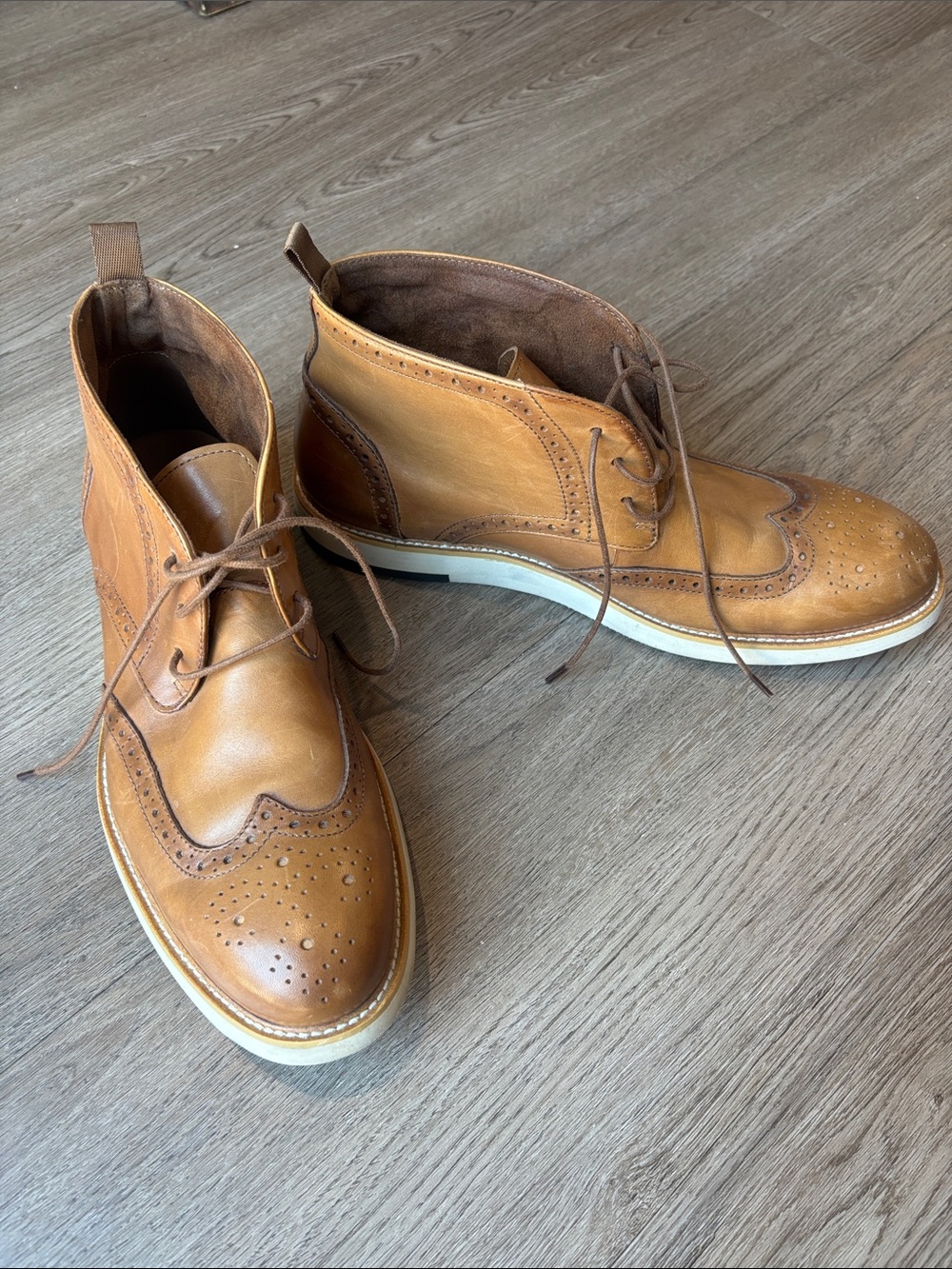 Blake McKay Berkeley Camel Leather Wingtip Lace up Chukka Boot
